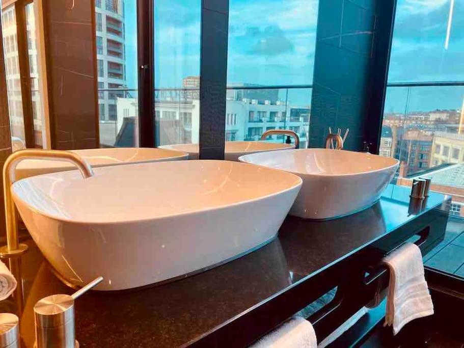 Large 3 Bed 3 Bathrooms Penthouse With Terrace And City Views In Londres Extérieur photo