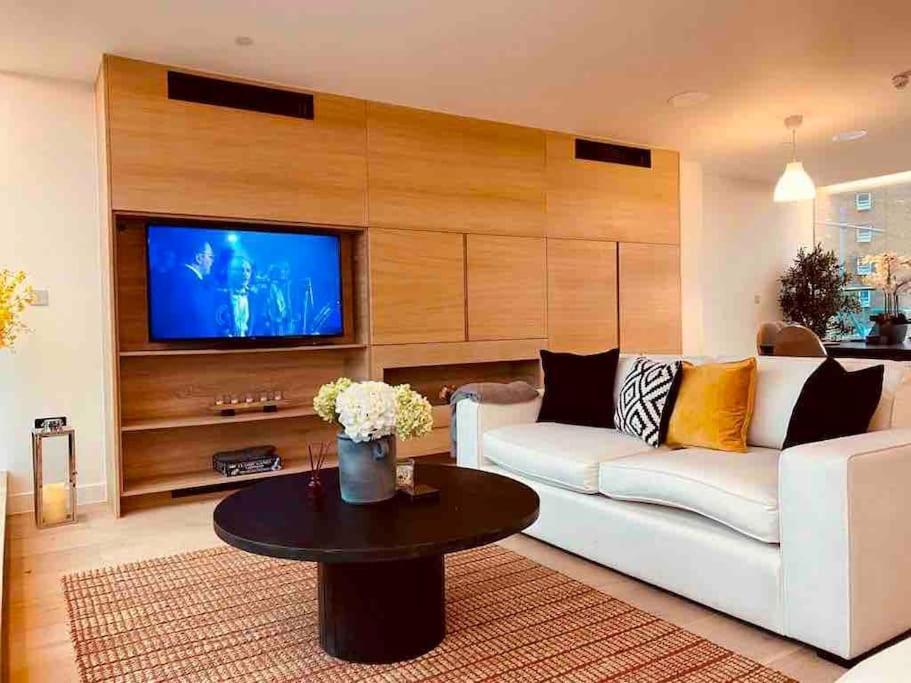 Large 3 Bed 3 Bathrooms Penthouse With Terrace And City Views In Londres Extérieur photo