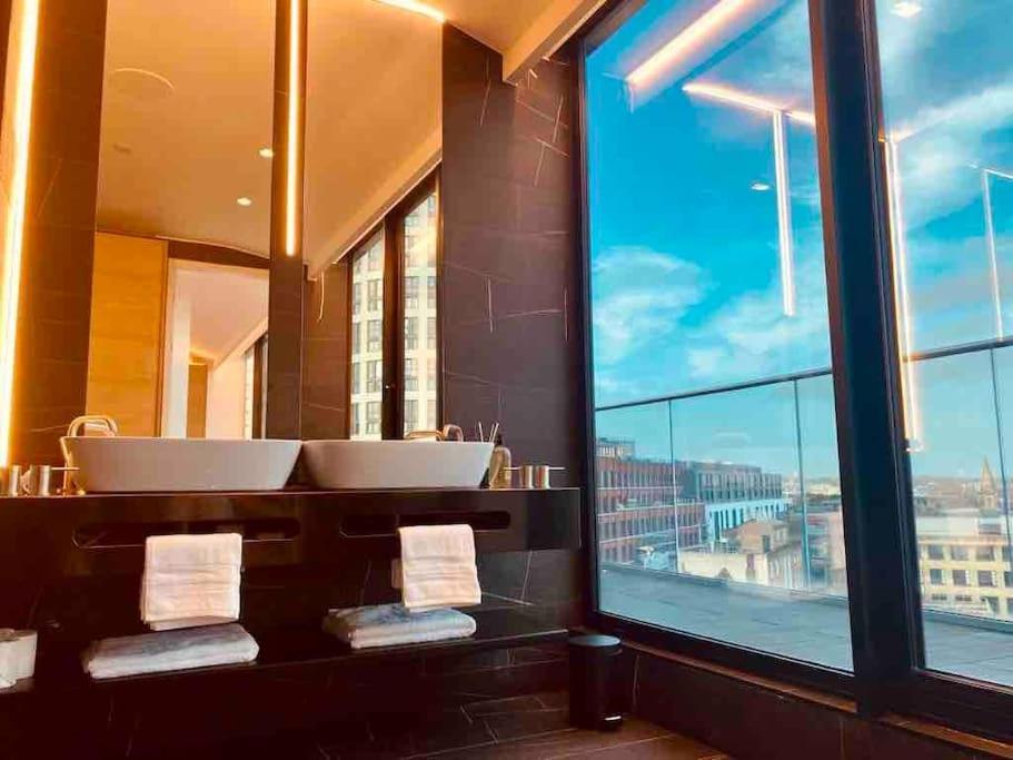 Large 3 Bed 3 Bathrooms Penthouse With Terrace And City Views In Londres Extérieur photo