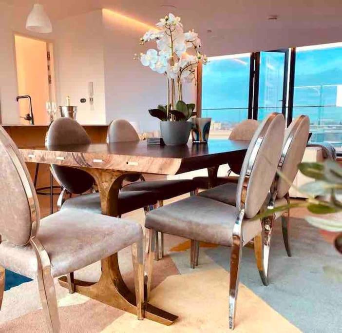 Large 3 Bed 3 Bathrooms Penthouse With Terrace And City Views In Londres Extérieur photo