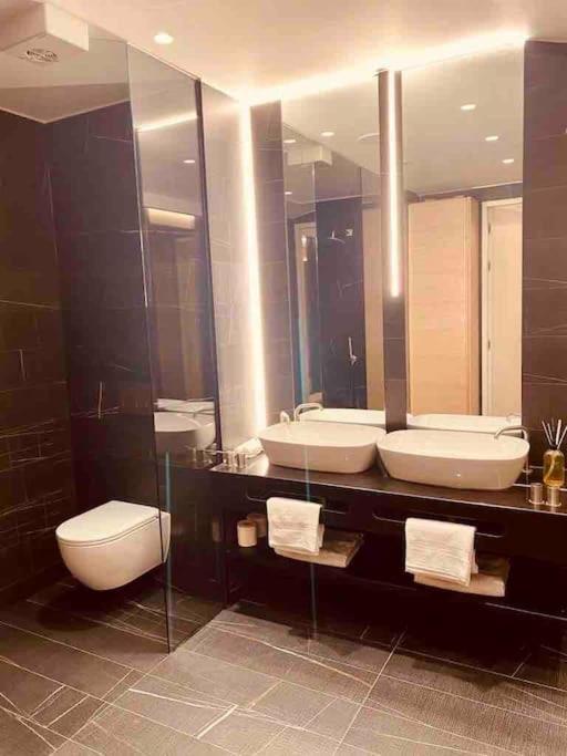 Large 3 Bed 3 Bathrooms Penthouse With Terrace And City Views In Londres Extérieur photo